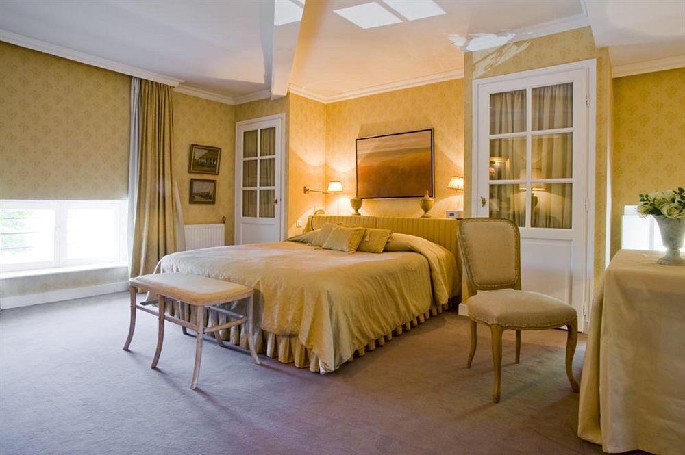 Chateau De Courban And Spa Nuxe Экстерьер фото