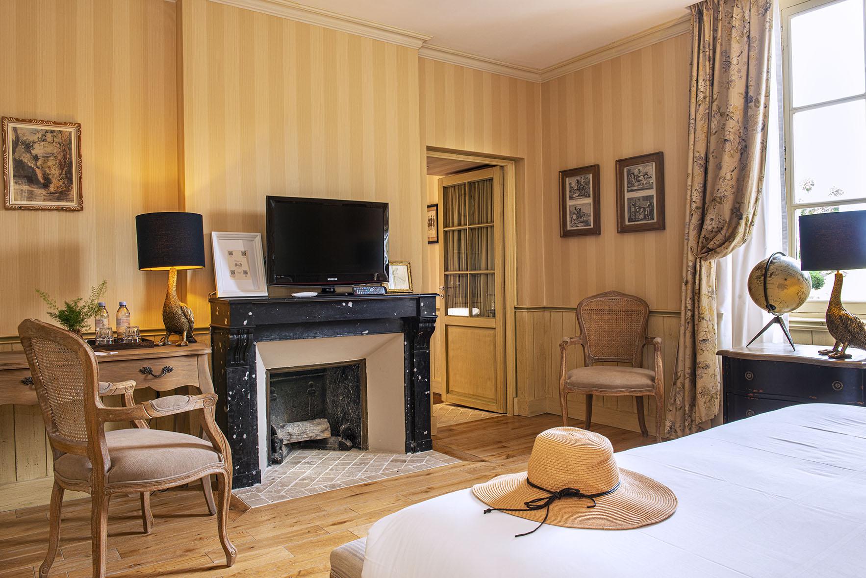 Chateau De Courban And Spa Nuxe Экстерьер фото
