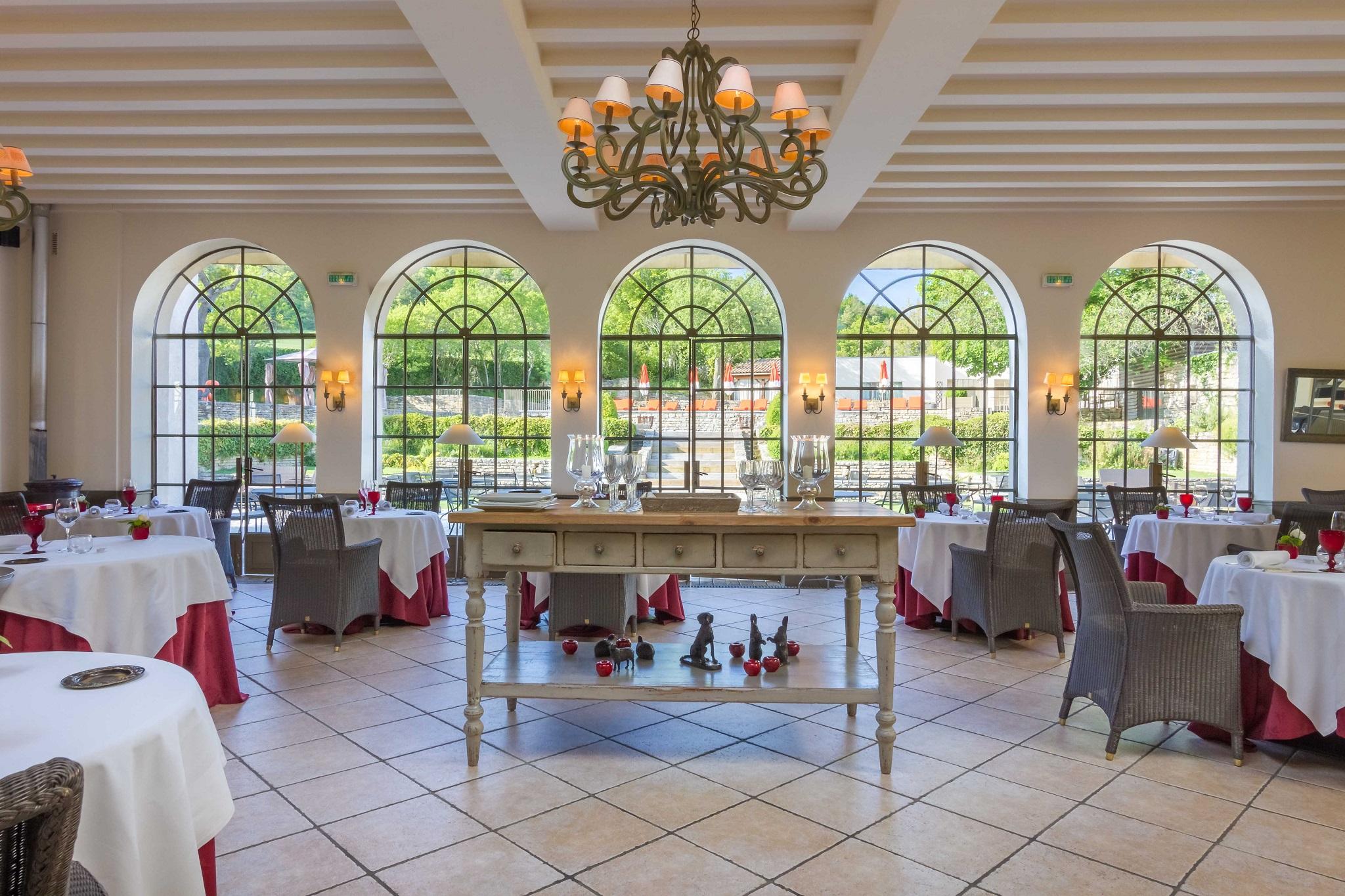 Chateau De Courban And Spa Nuxe Экстерьер фото